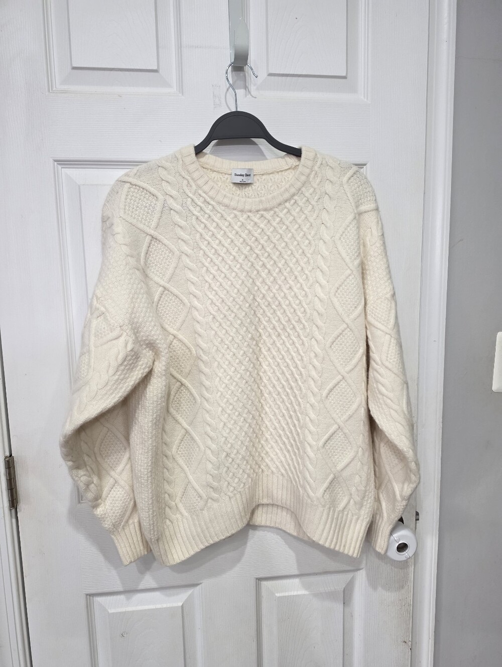 - Cream - Picture 10 of 15